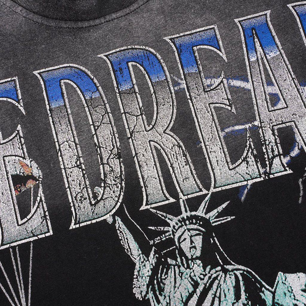 VALLEY Statue of Liberty Parachute Graphic T-Shirt