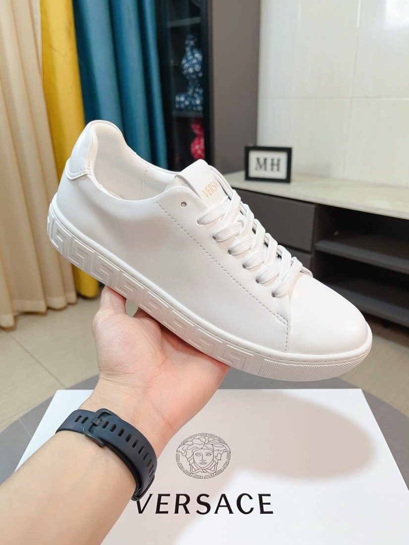 Versace Men's Low-Top Lace-Up Sneakers