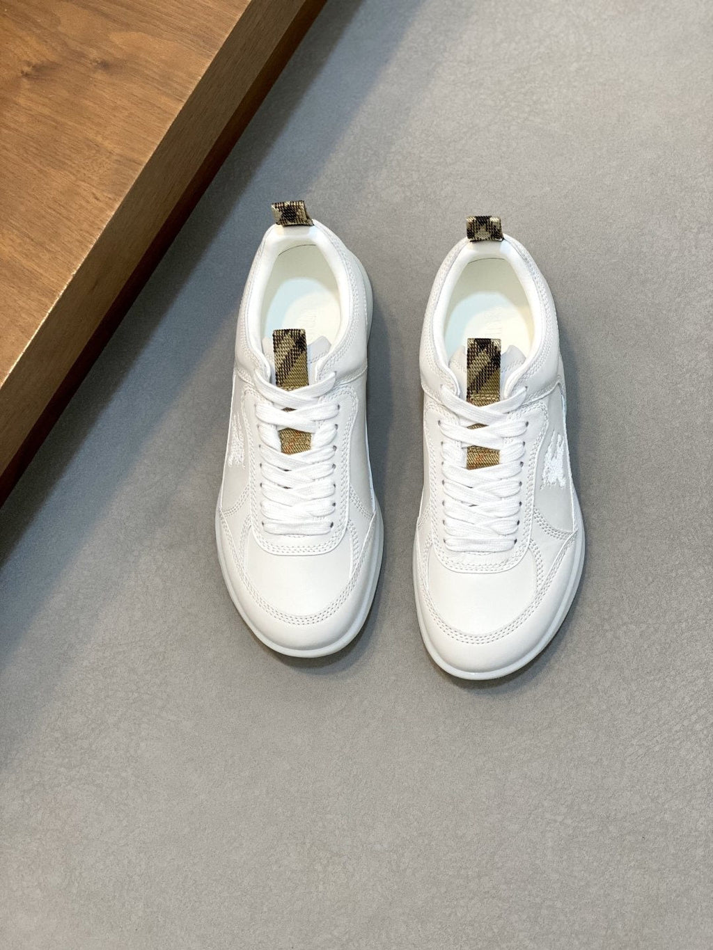 Burberry Check-Accent Low-Top Sneakers