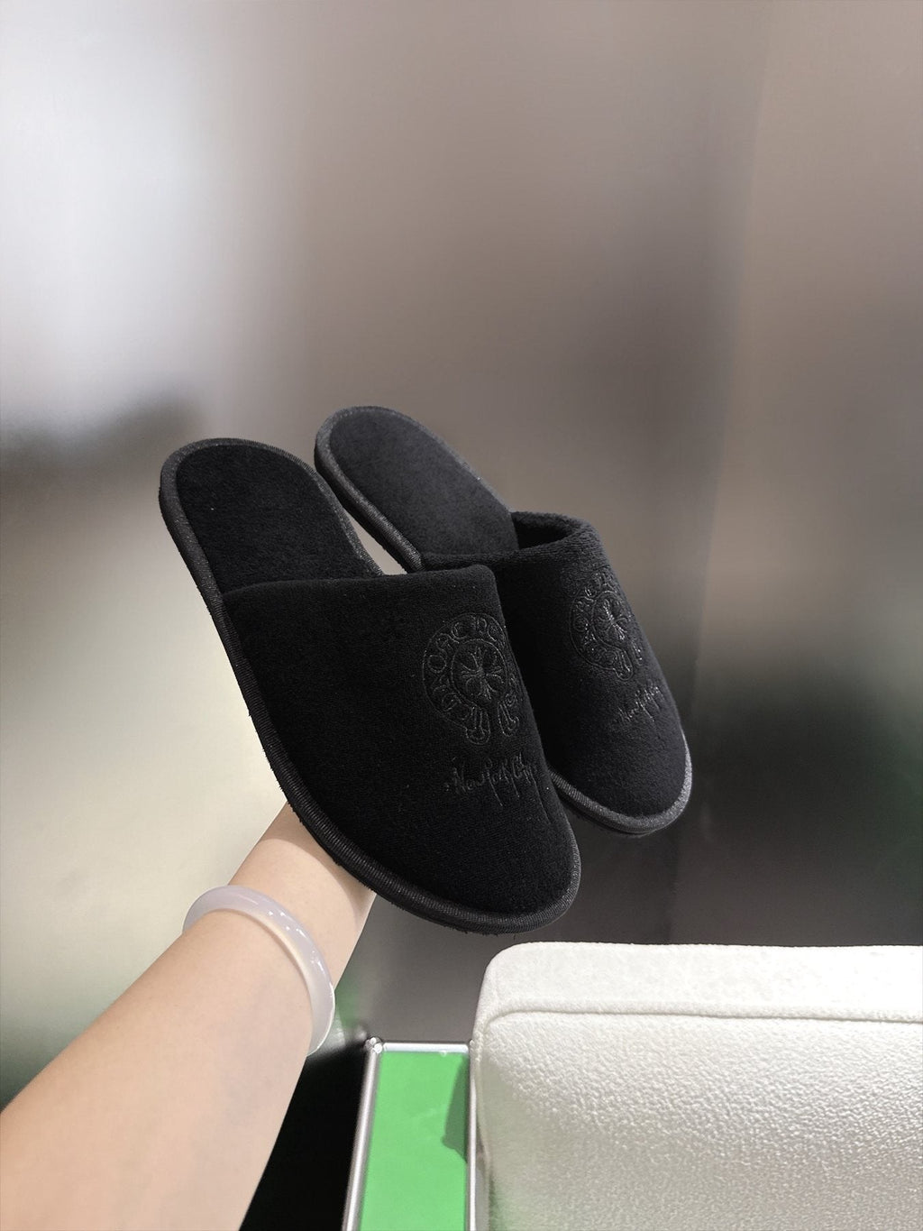 Comehearts Embroidered Open-Back Slippers